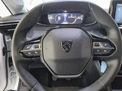 Photo 8 Peugeot 208  PureTech 100 S&S BVM6