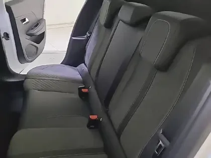 Photo 11 Peugeot 208  PureTech 100 S&S BVM6