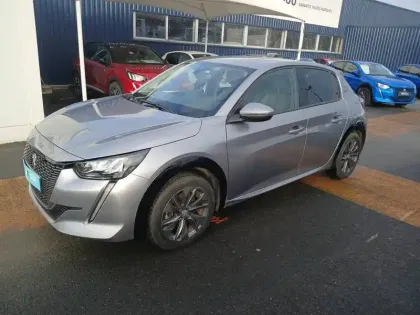 Photo 21 Peugeot 208  Electrique 50 kWh 136ch