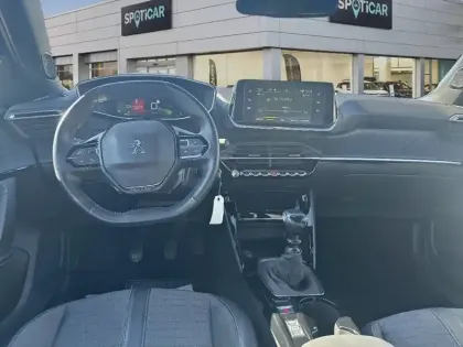 Photo 8 Peugeot 2008 Gén. II Ph1 NG Allure Pack 5