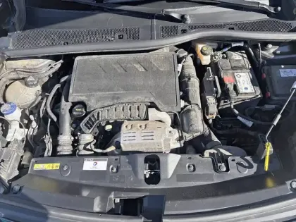 Photo 12 Peugeot 2008 Gén. II Ph1 NG Allure Pack 5