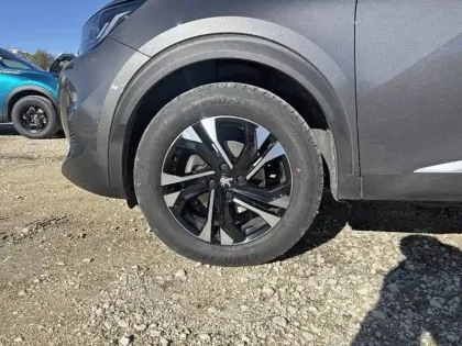 Photo 11 Peugeot 2008 Gén. II Ph1 NG Allure Pack 5