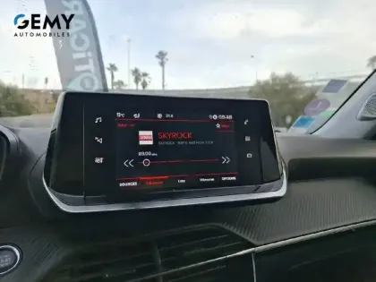 Photo 14 Peugeot 2008  PureTech 100 S&S BVM6