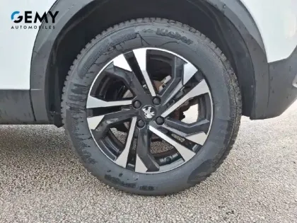 Photo 10 Peugeot 2008  PureTech 100 S&S BVM6