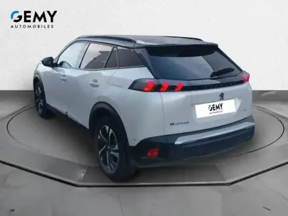 Photo 6 Peugeot 2008  Electrique 136 ch