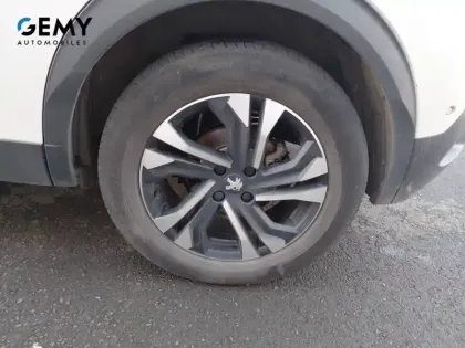 Photo 10 Peugeot 2008  Electrique 136 ch