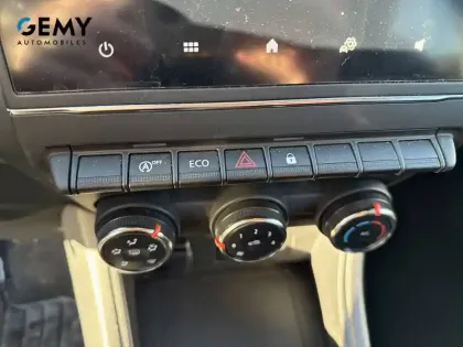 Photo 50 Renault Captur  TCe 90