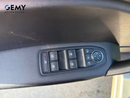 Photo 42 Renault Captur  TCe 90