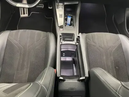 Photo 26 Peugeot 408  PureTech 130 ch S&S EAT8