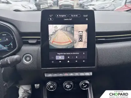 Photo 15 Renault Clio  E-Tech full hybrid 145