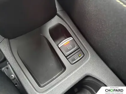 Photo 17 Renault Clio  E-Tech full hybrid 145