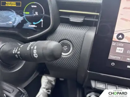 Photo 18 Renault Clio  E-Tech full hybrid 145