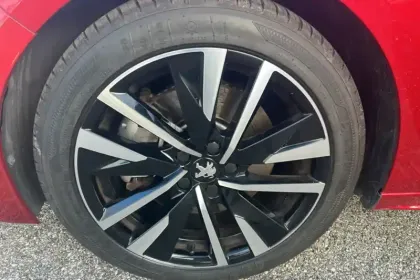 Photo 12 Peugeot 508  Hybrid 225 e-EAT8