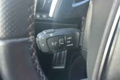 Photo 18 Peugeot 508  Hybrid 225 e-EAT8