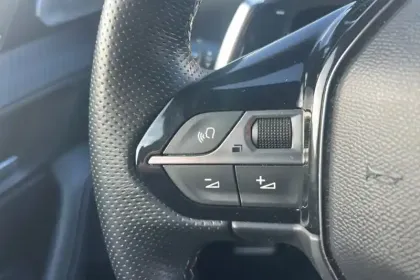 Photo 17 Peugeot 508  Hybrid 225 e-EAT8