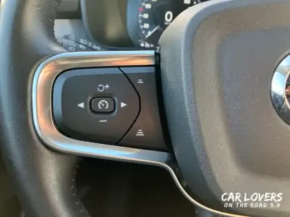 Photo 22 Volvo Xc40  T2 129 ch Geartronic 8