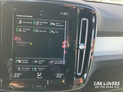 Photo 17 Volvo Xc40  T2 129 ch Geartronic 8