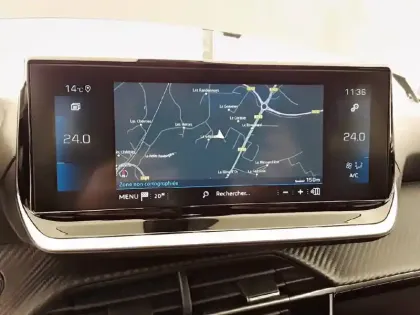 Photo 35 Peugeot 2008  PureTech 130 S&S BVM6