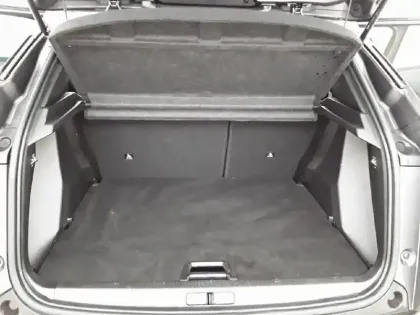 Photo 47 Peugeot 2008  PureTech 130 S&S BVM6