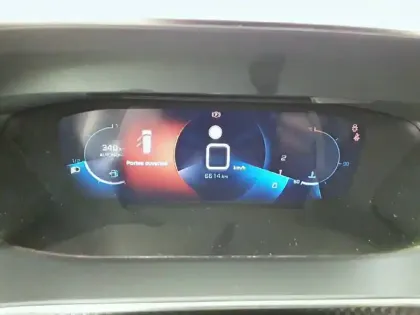 Photo 30 Peugeot 2008  PureTech 130 S&S BVM6