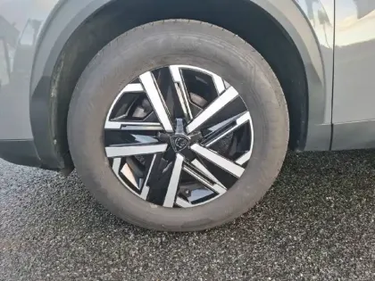 Photo 12 Peugeot 2008  PureTech 100 S&S BVM6