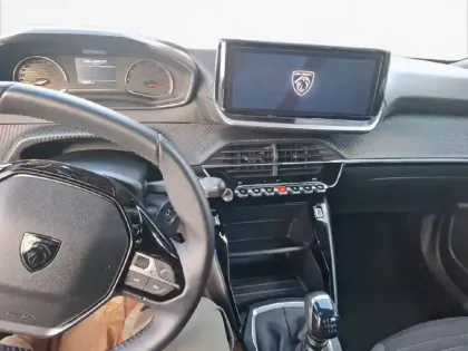 Photo 7 Peugeot 2008  PureTech 100 S&S BVM6