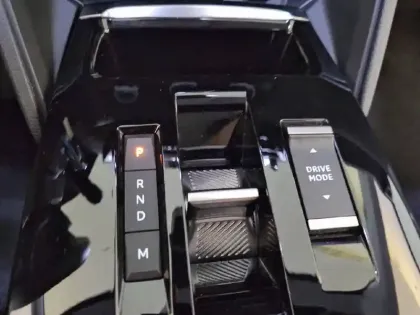 Photo 13 Citroën C4  BlueHDi 130 EAT8