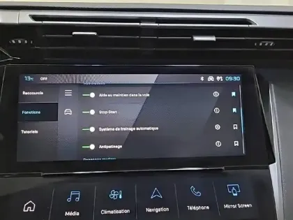 Photo 21 Peugeot 308  SW BlueHDi 130ch S&S EAT8