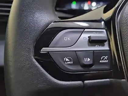 Photo 27 Peugeot 308  SW BlueHDi 130ch S&S EAT8