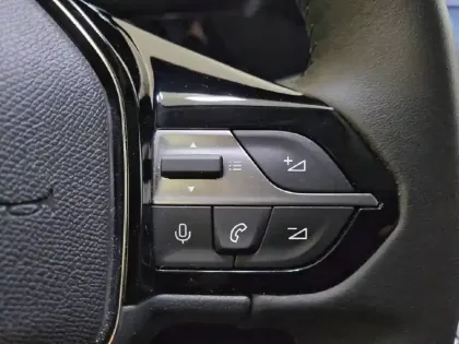 Photo 28 Peugeot 308  SW BlueHDi 130ch S&S EAT8