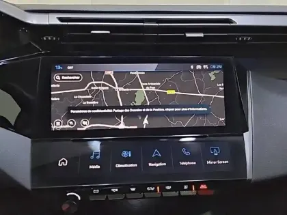 Photo 18 Peugeot 308  SW BlueHDi 130ch S&S EAT8