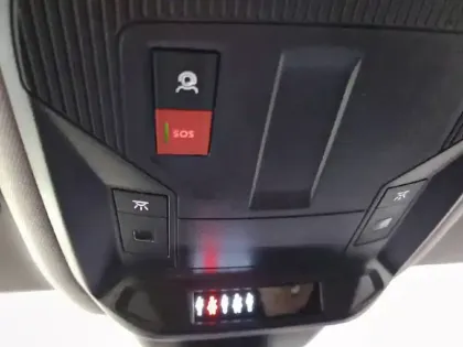 Photo 26 Peugeot 308  SW BlueHDi 130ch S&S EAT8