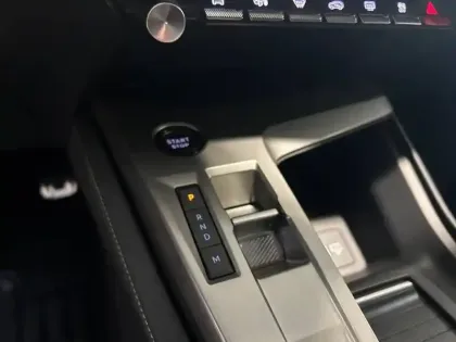 Photo 35 Peugeot 308  Hybrid 145 e-DCS6