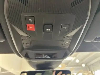 Photo 41 Peugeot 308  Hybrid 145 e-DCS6