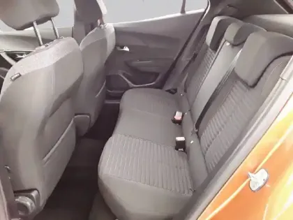 Photo 11 Peugeot 2008  BlueHDi 110 S&S BVM6