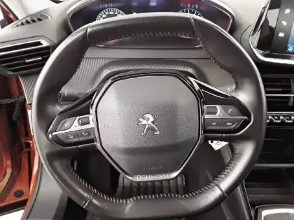 Photo 29 Peugeot 2008  BlueHDi 110 S&S BVM6