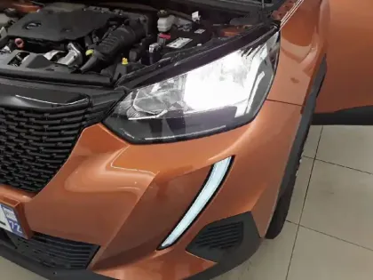 Photo 36 Peugeot 2008  BlueHDi 110 S&S BVM6