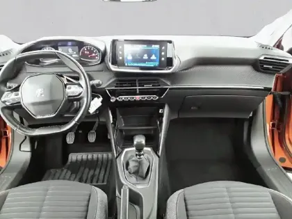 Photo 28 Peugeot 2008  BlueHDi 110 S&S BVM6