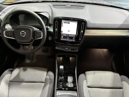 Photo 6 Volvo Xc40  B3 163 ch DCT7