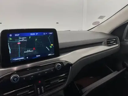 Photo 48 Ford Kuga  2.5 Duratec 225 ch PHEV e-CVT