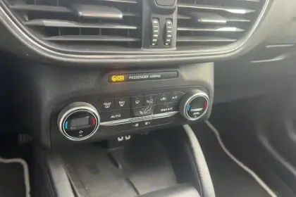 Photo 19 Ford Kuga  2.5 Duratec 225 ch PHEV e-CVT