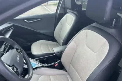 Photo 9 Kia Niro  EV Electrique 204 ch