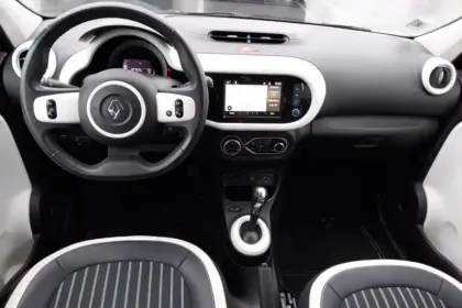 Photo 8 Renault Twingo  III Achat Intégral - 21
