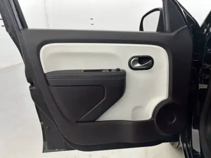 Photo 19 Renault Twingo  III Achat Intégral - 21