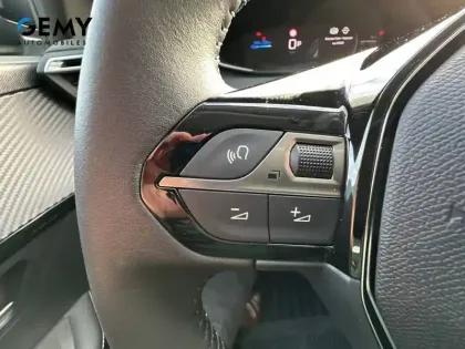 Photo 19 Peugeot 208  Electrique 54 kWh 156ch