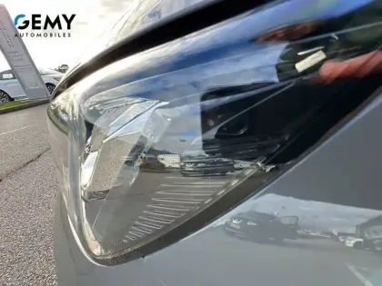 Photo 45 Peugeot 208  Electrique 54 kWh 156ch