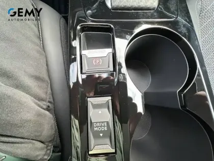 Photo 21 Peugeot 208  Electrique 54 kWh 156ch