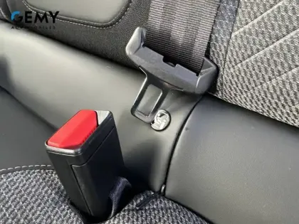 Photo 35 Peugeot 208  Electrique 54 kWh 156ch