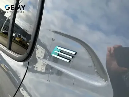 Photo 36 Peugeot 208  Electrique 54 kWh 156ch