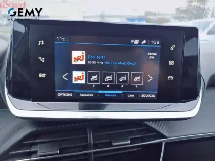 Photo 12 Peugeot 2008  PureTech 100 S&S BVM6